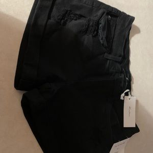 Black distressed kancan shorts